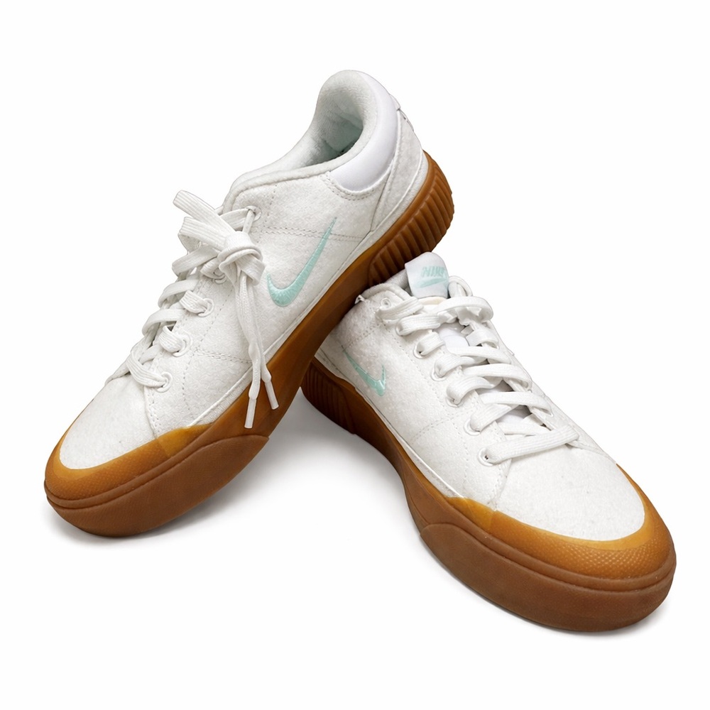 Nike White and Light Blue Sneakers with Brown Soles